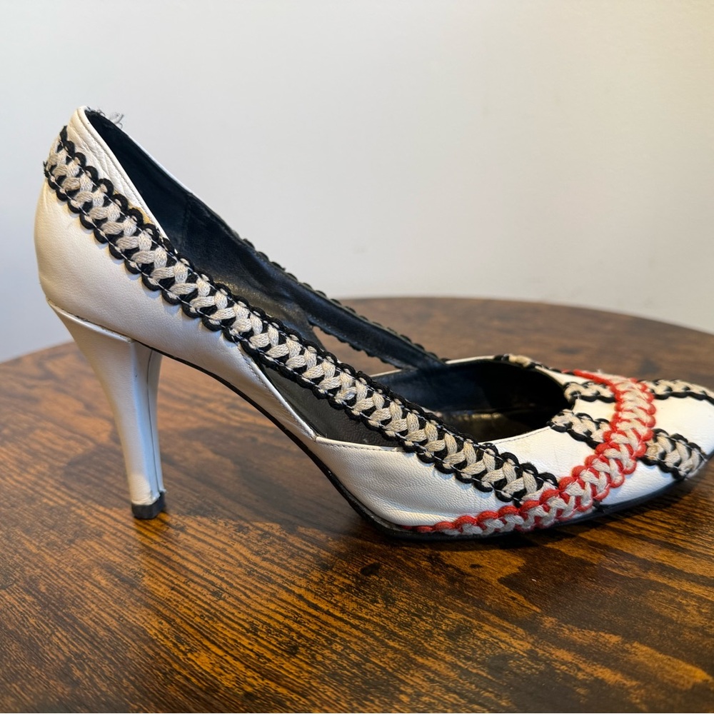 Chic White and Black Stitched Women's Heels